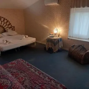 2* Bed & Breakfast Di